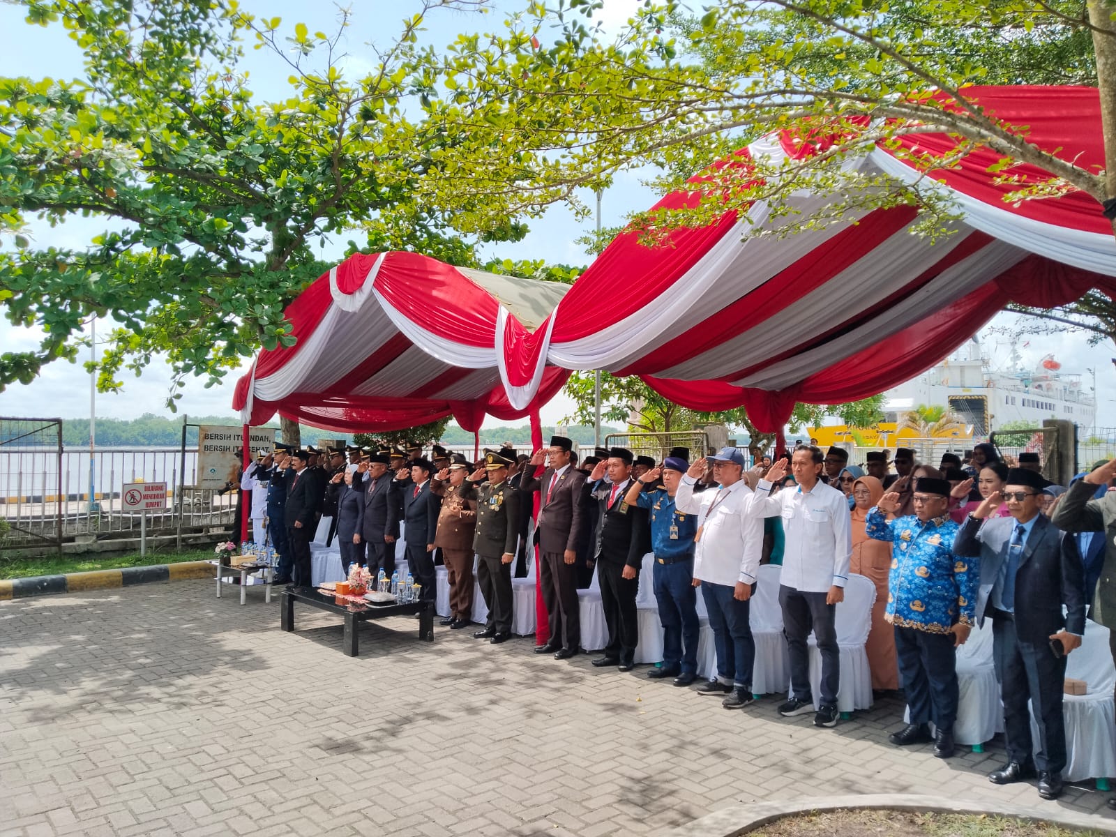 Tabur Bunga 101125 2