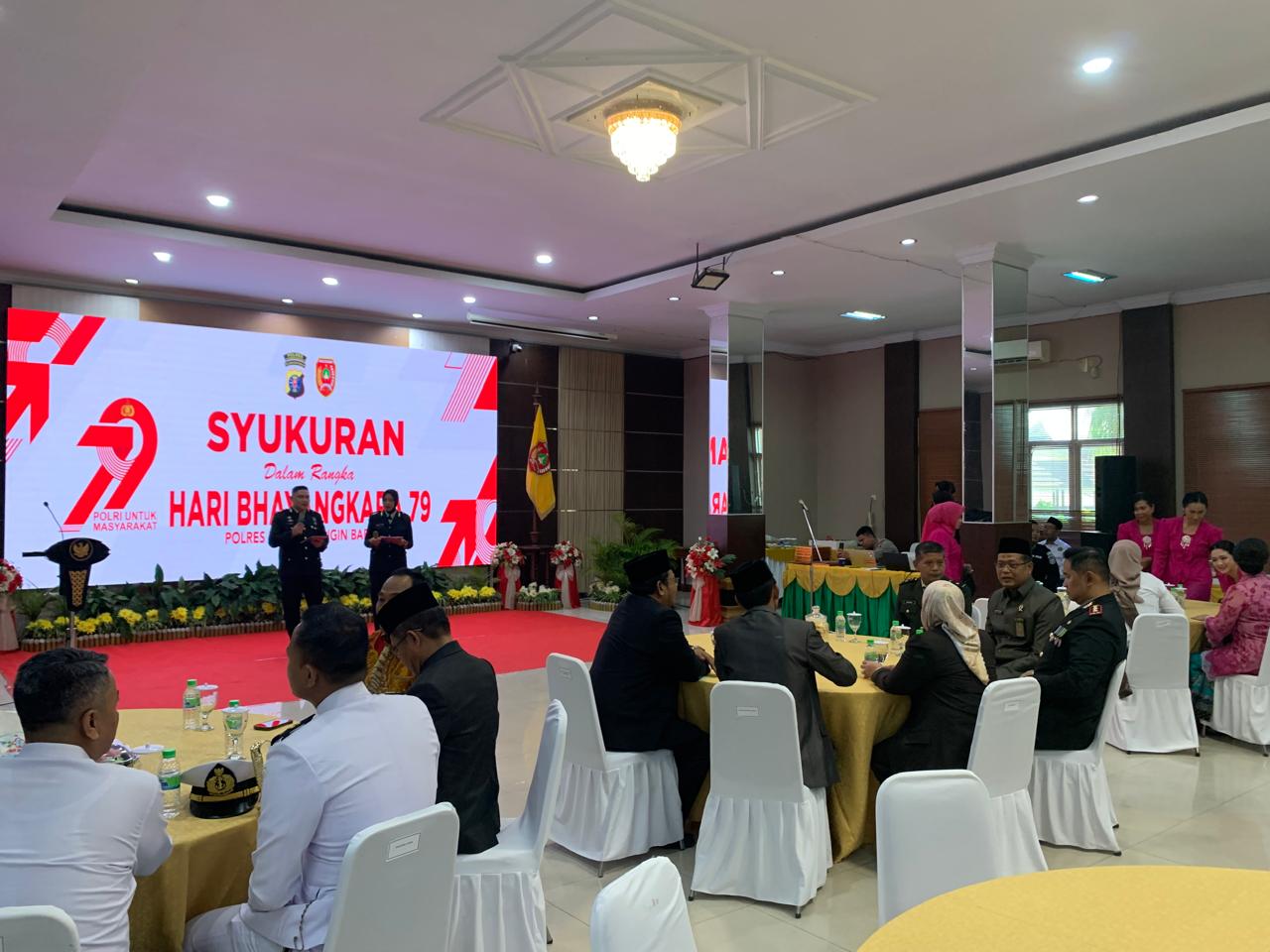 hari bhayangkara 12
