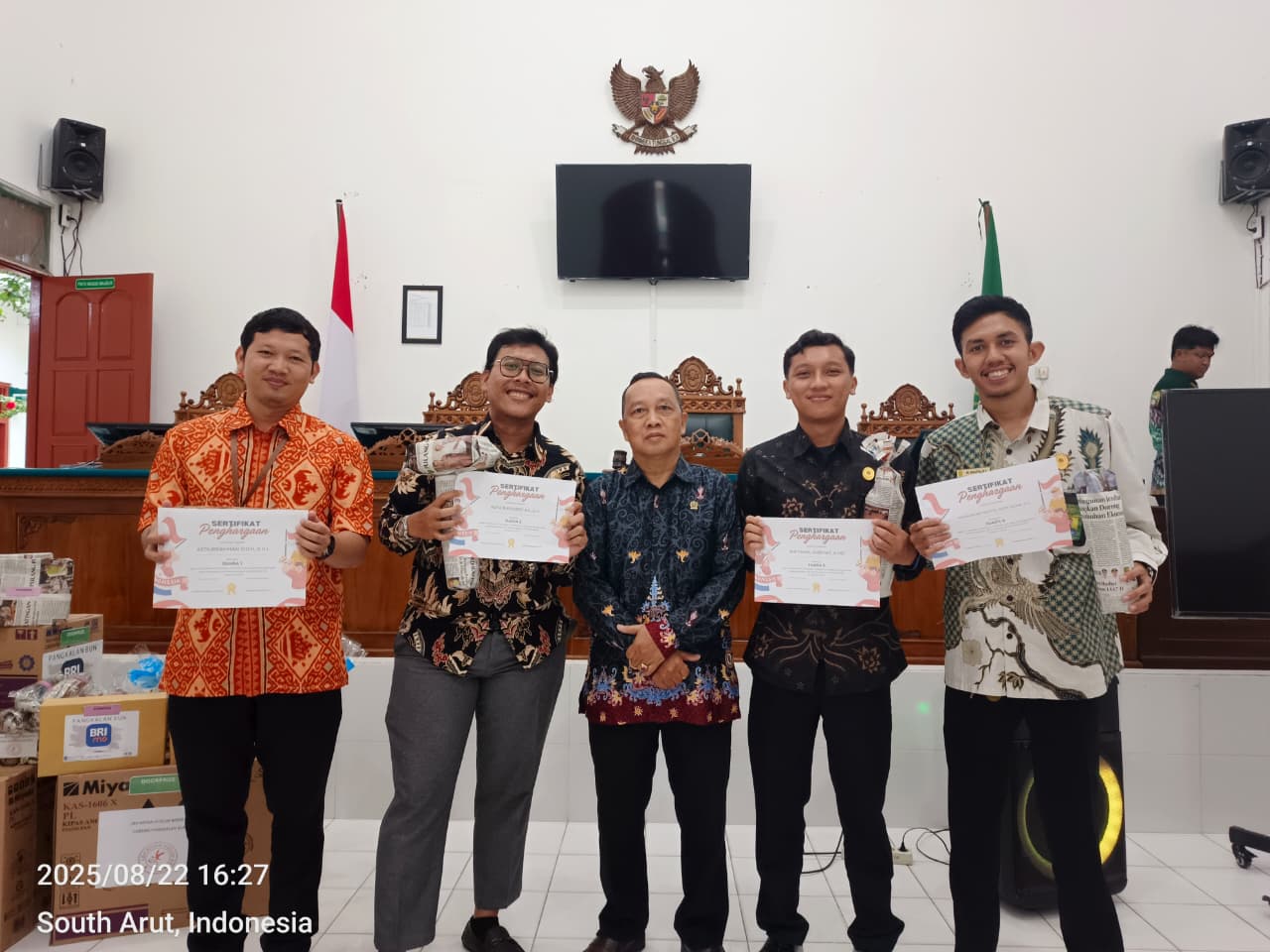 pembagian hadiah 3
