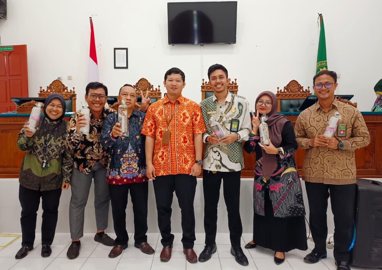 pembagian hadiah 4