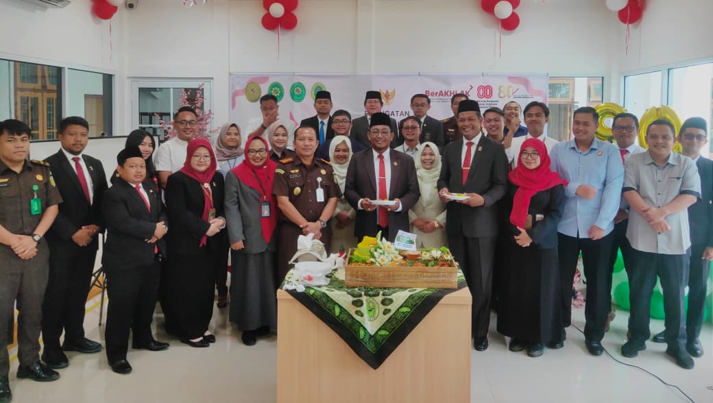 potong tumpeng 2